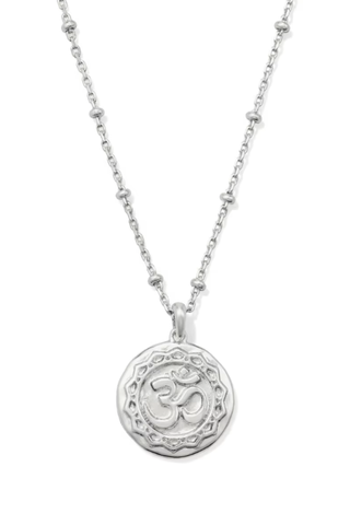 OM Coin Short Pendant Necklace In Silver