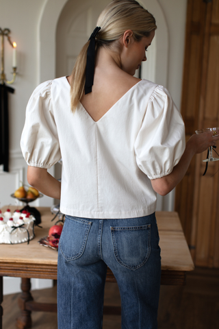 White Swan V Top