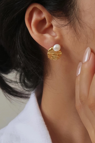 Laurelle Textured Pearl Stud Earrings